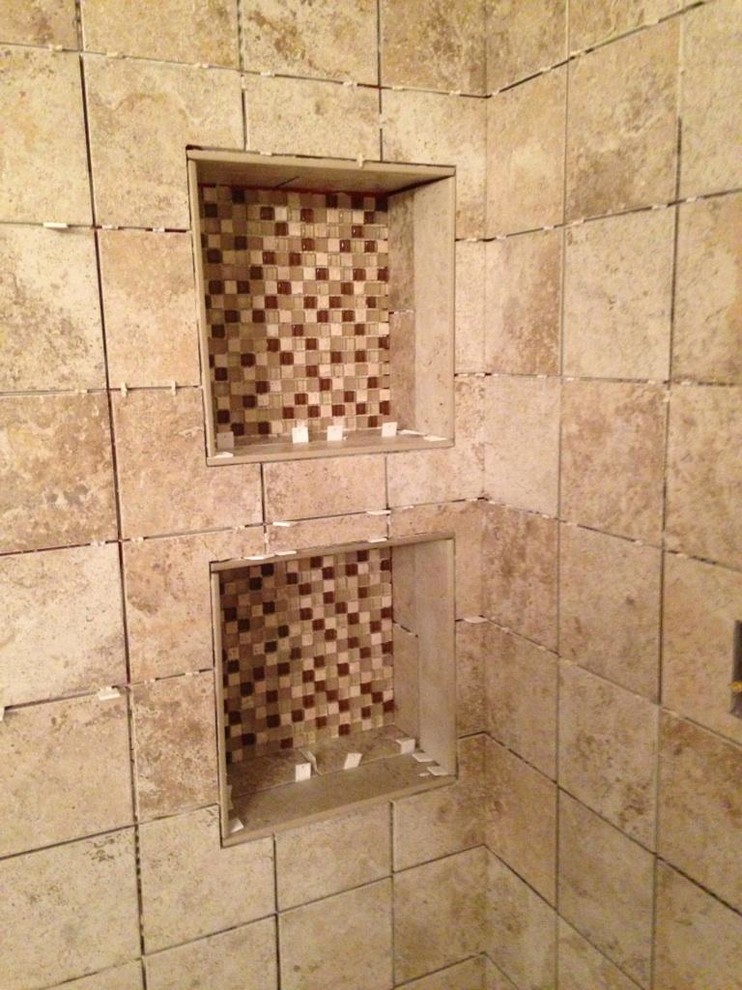 Bathroom - mid-sized rustic bathroom idea in Columbus