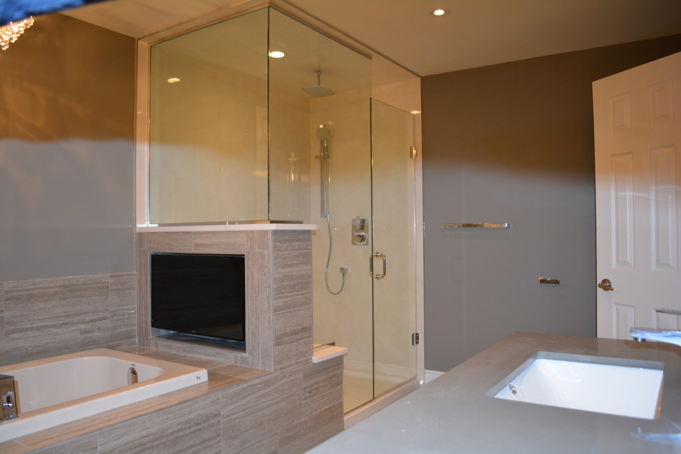Inspiration for a mid-sized transitional multicolored tile and porcelain tile porcelain tile bathroom remodel in Toronto with a one-piece toilet, gray walls, an undermount sink and quartzite countertops