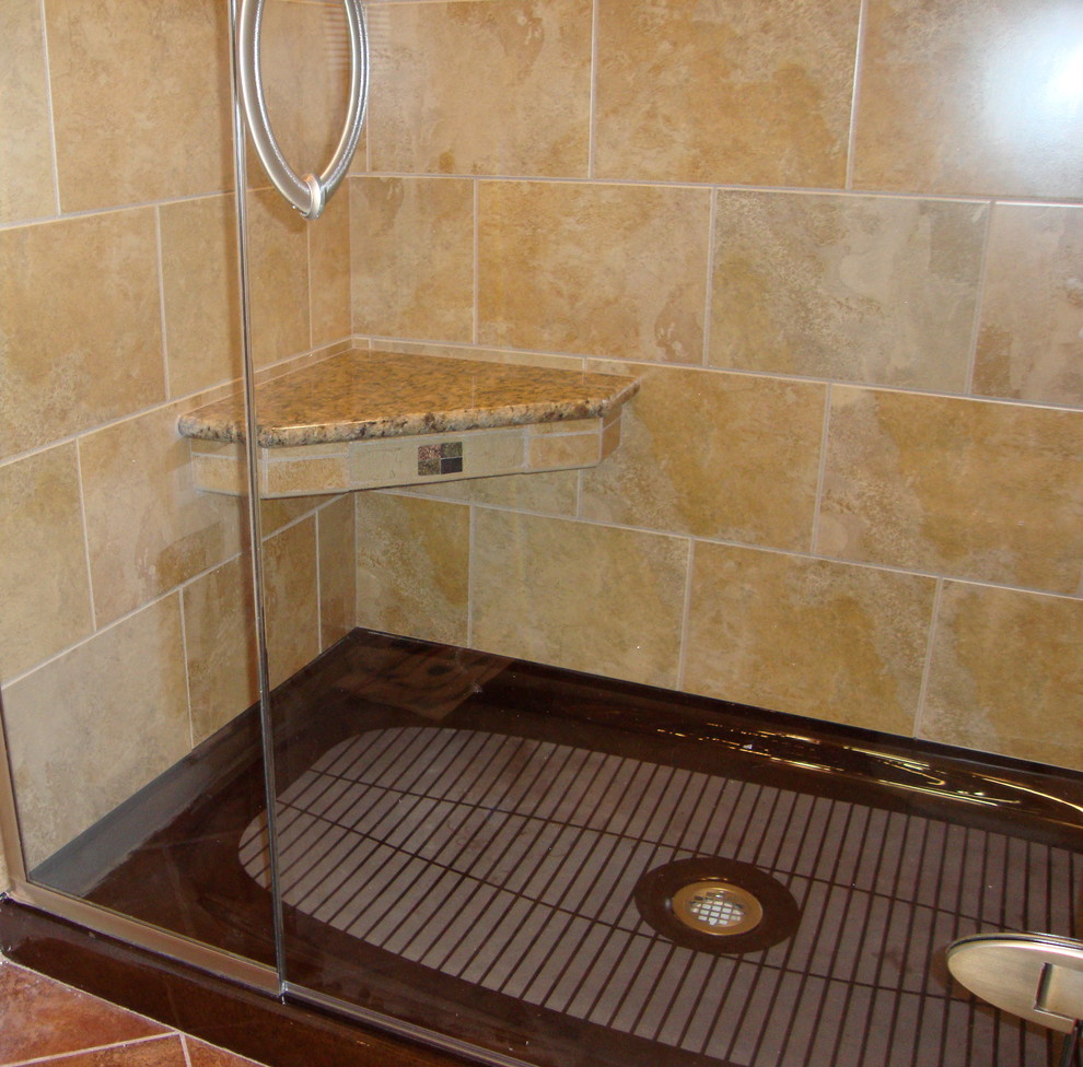 Пример оригинального дизайна: ванная комната в средиземноморском стиле