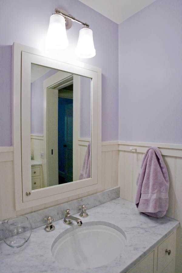 Klassisk inredning av ett badrum