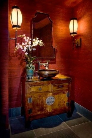 Пример оригинального дизайна: ванная комната среднего размера в восточном стиле с фасадами в стиле шейкер, фасадами цвета дерева среднего тона, красными стенами, душевой кабиной, настольной раковиной, стеклянной столешницей и серым полом