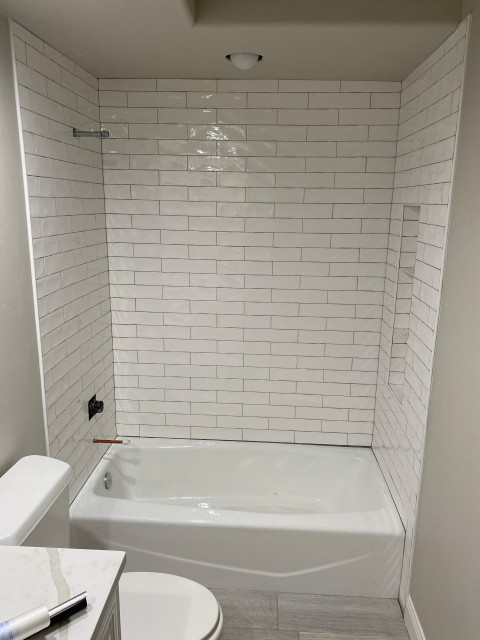 BATHROOM - Tub Surround - 3" x 12" Ceramic Sub-Way with Shower Niche -  Transitional - Bathroom - Austin - by Custom Surface Solutions | Houzz UK