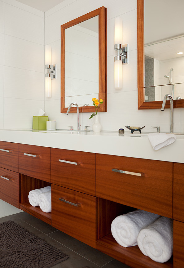 Bathroom Vanity Space - Modern - Bathroom - New York - by Laura Mannes ...