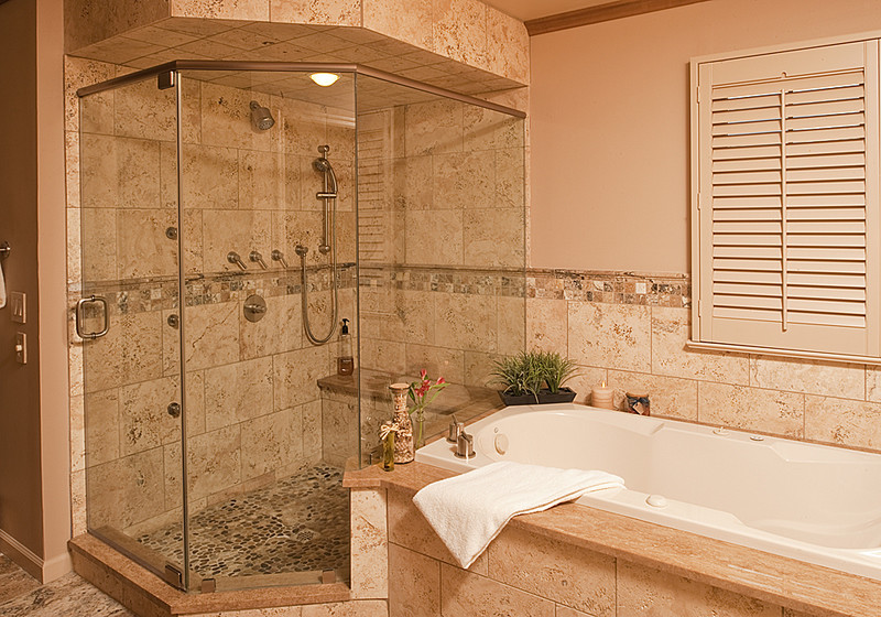 Example of a classic bathroom design in New York