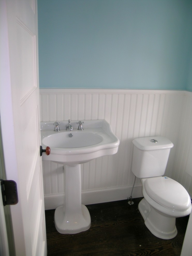 Bathroom - traditional bathroom idea in New York