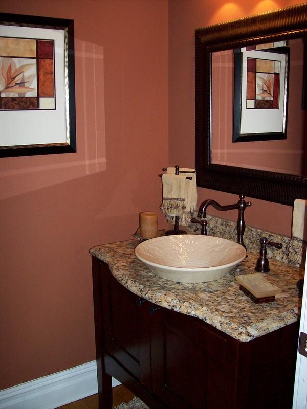 This is an example of a contemporary cloakroom in Philadelphia.