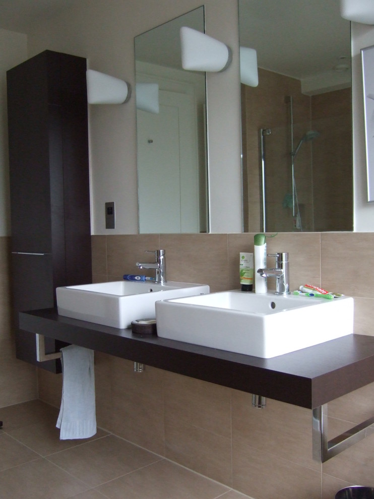 This is an example of a modern bathroom in Dublin.