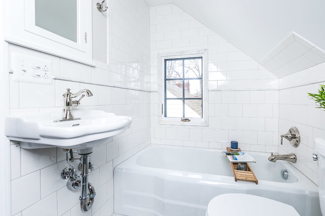 Decorating a Bathroom: Expert Tips for a Well-Designed Look 