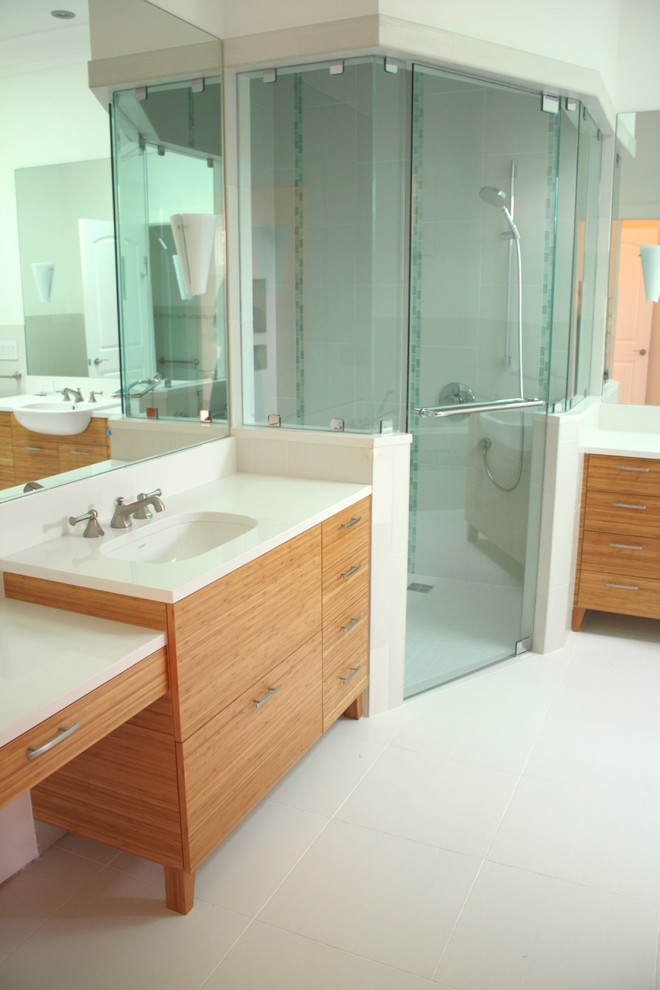 This is an example of a modern bathroom in Charlotte.