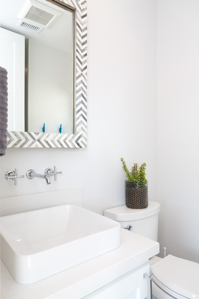 This is an example of a beach style bathroom in Orange County.