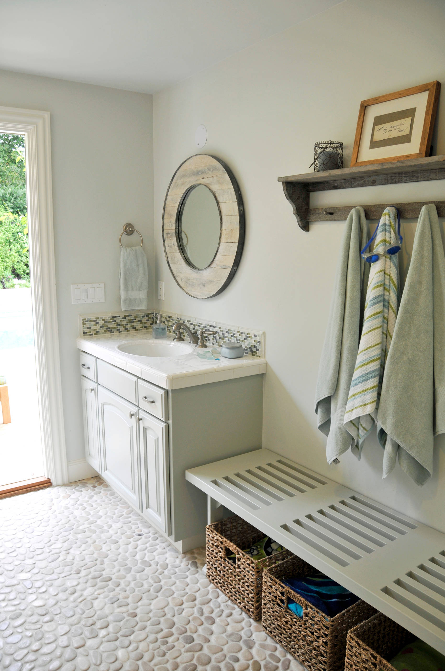 Ultimate Guide to Pool Bathroom Decor: Transform Your Space