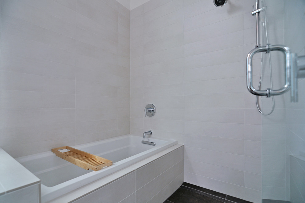Bathroom - modern bathroom idea in Vancouver
