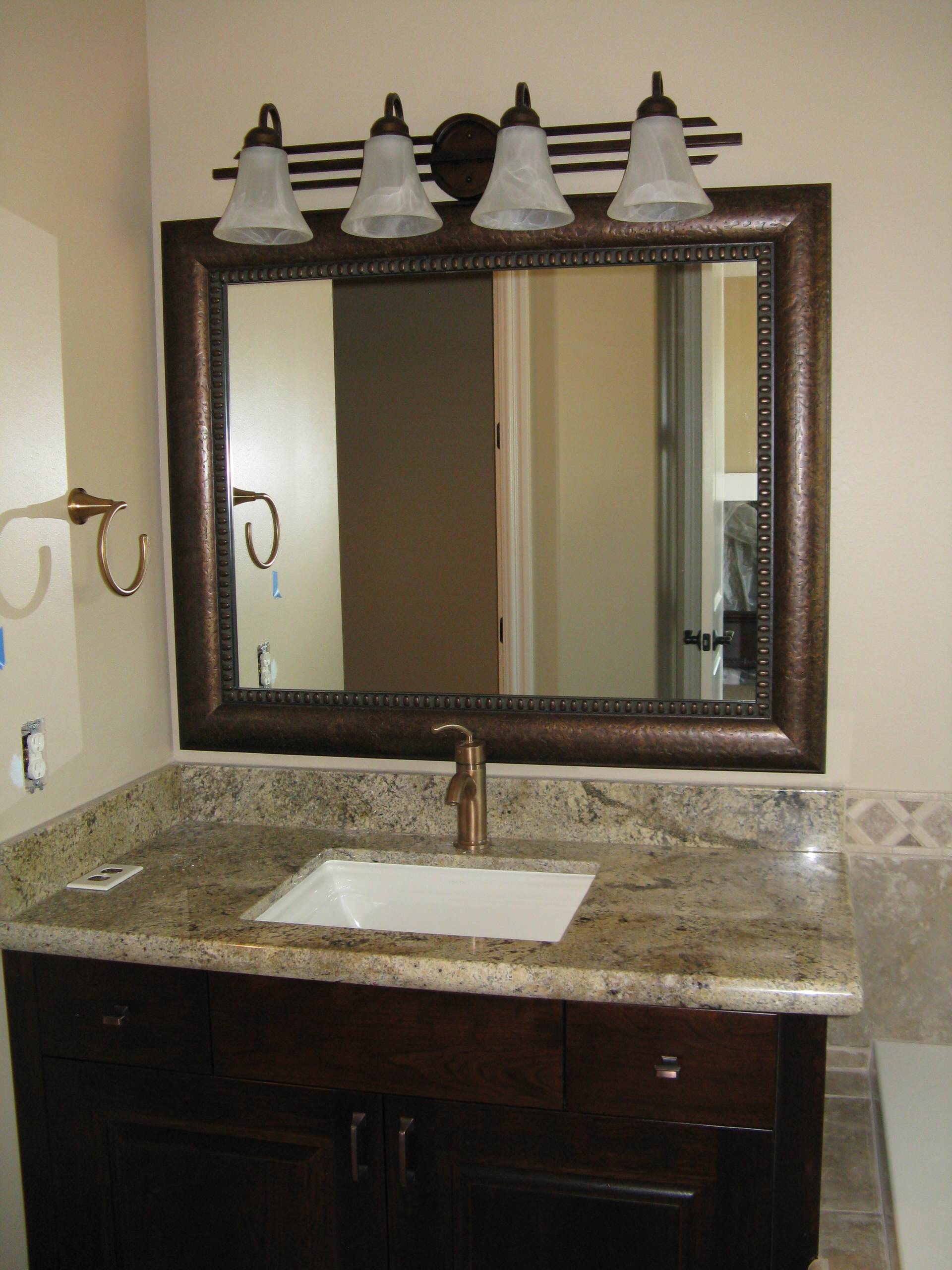 Framing Plate Glass Bathroom Mirror Glass Designs