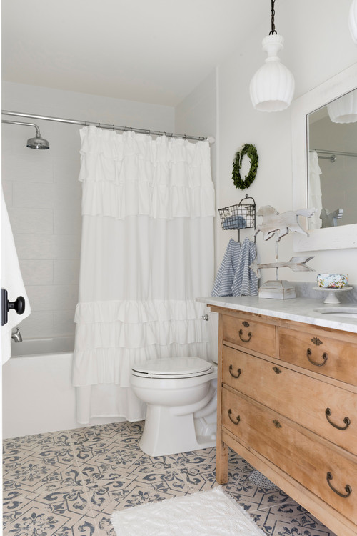 Rustic Chic: Farmhouse Bathroom Vanity and Quartz Countertop Curtain Ideas