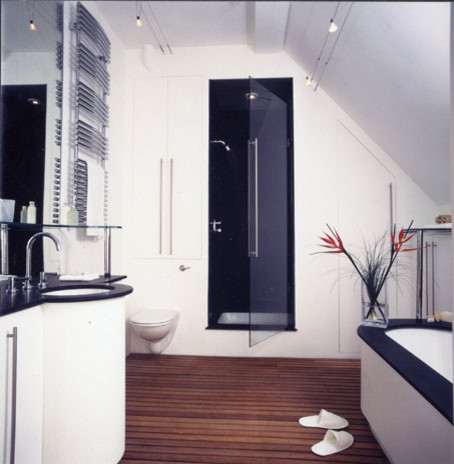 Пример оригинального дизайна: детская ванная комната среднего размера в стиле модернизм