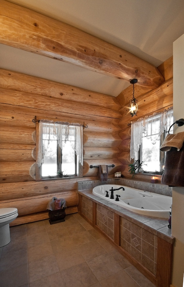 Inspiration for a rustic bathroom in Boise.