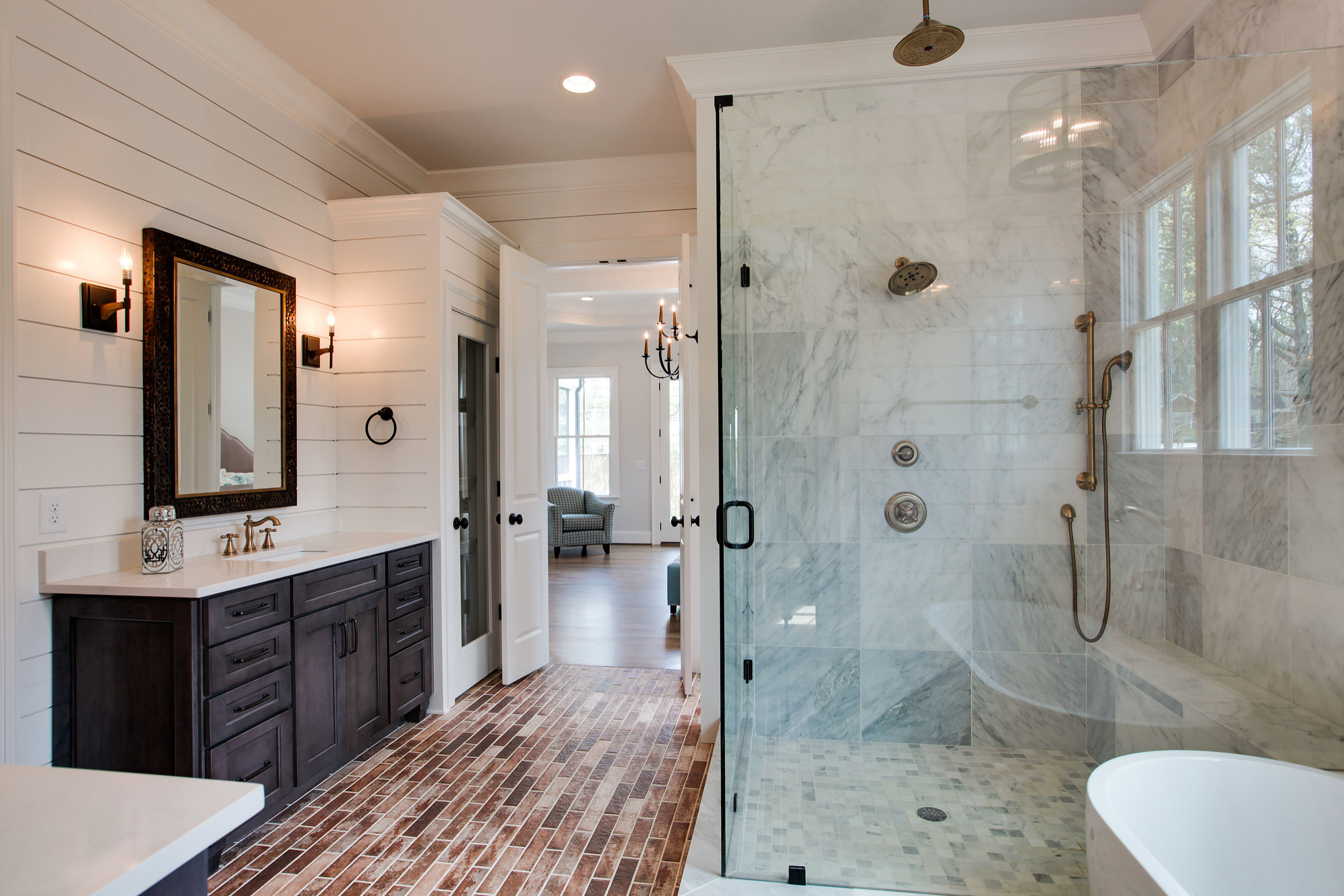 https://st.hzcdn.com/simgs/pictures/bathrooms/belle-meade-whitley-and-co-img~48e123d90a6fdb73_14-4426-1-2b8cbfb.jpg