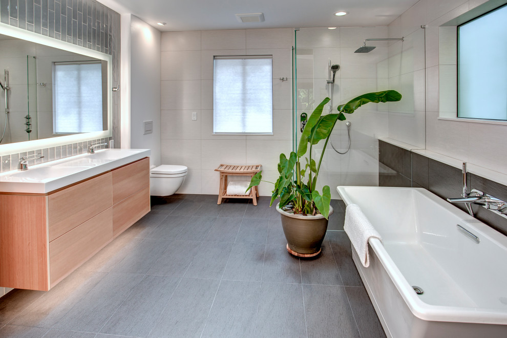 Bellevue Modern Kitchen and Bath Renovation Modern Bathroom