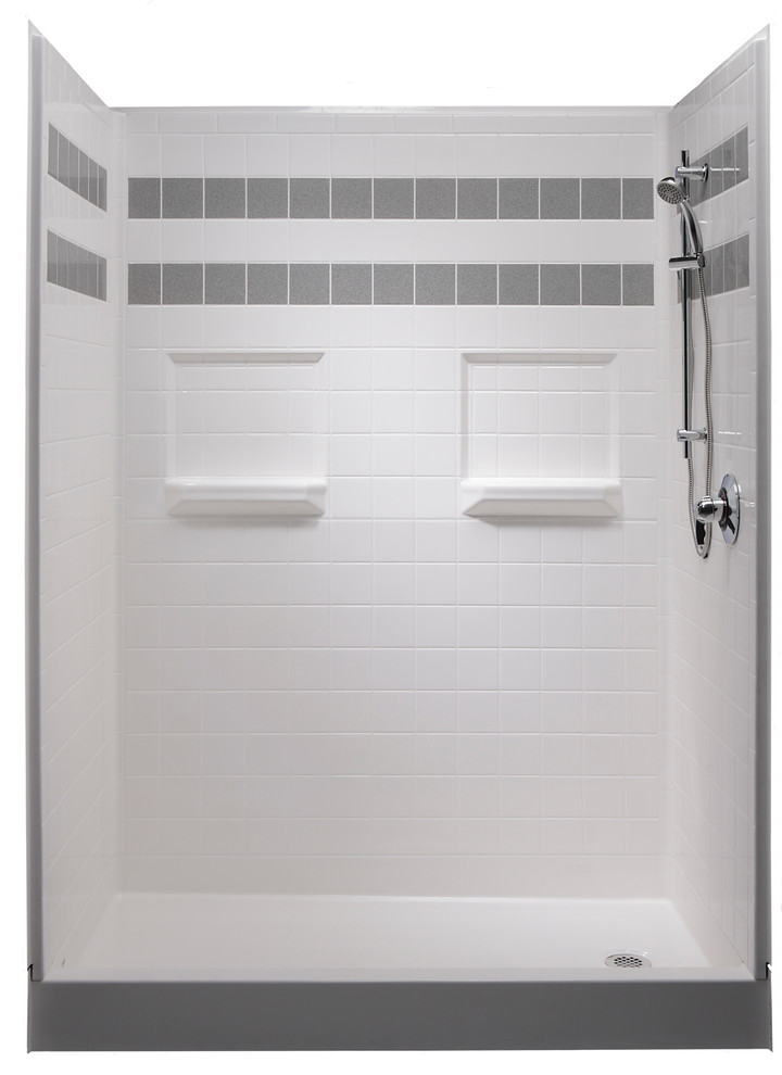 Ispirazione per una stanza da bagno con doccia a filo pavimento e doccia aperta