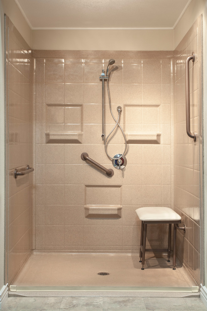 Design ideas for a bathroom with a built-in shower and an open shower.