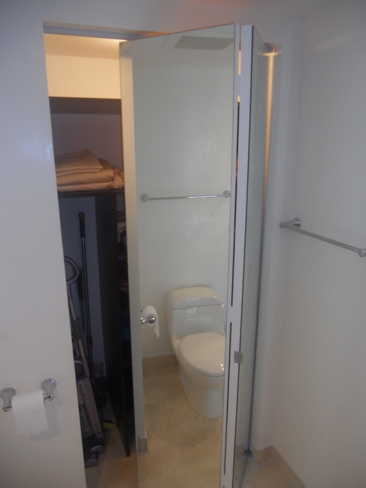 Inspiration for a contemporary bathroom remodel in Miami