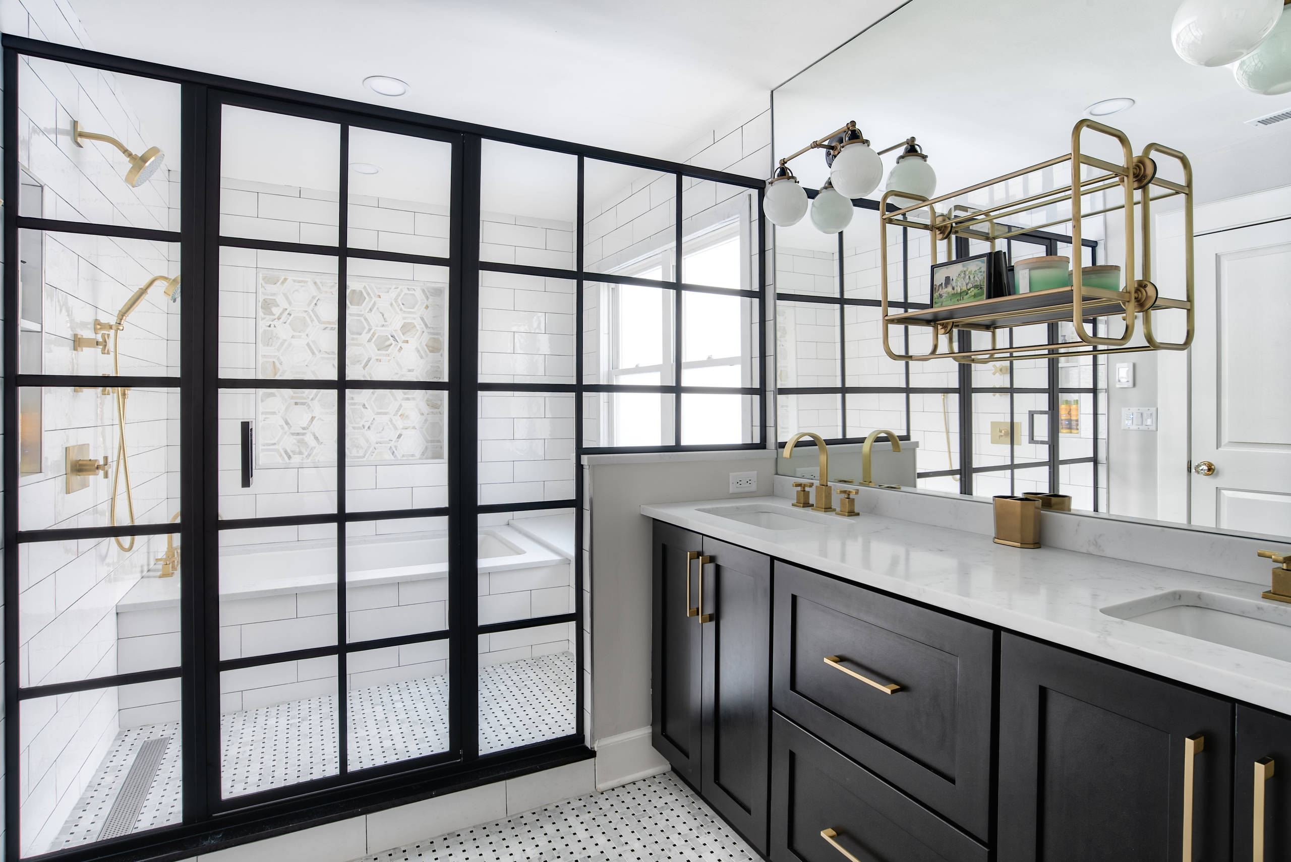 Black And White Double Vanity With Large Wet Room Transitional Bathroom New York By Kraftmaster Renovations Houzz Black And White Double Vanity With Large Wet Room Transitional Bathroom New York By Kraftmaster Renovations Houzz