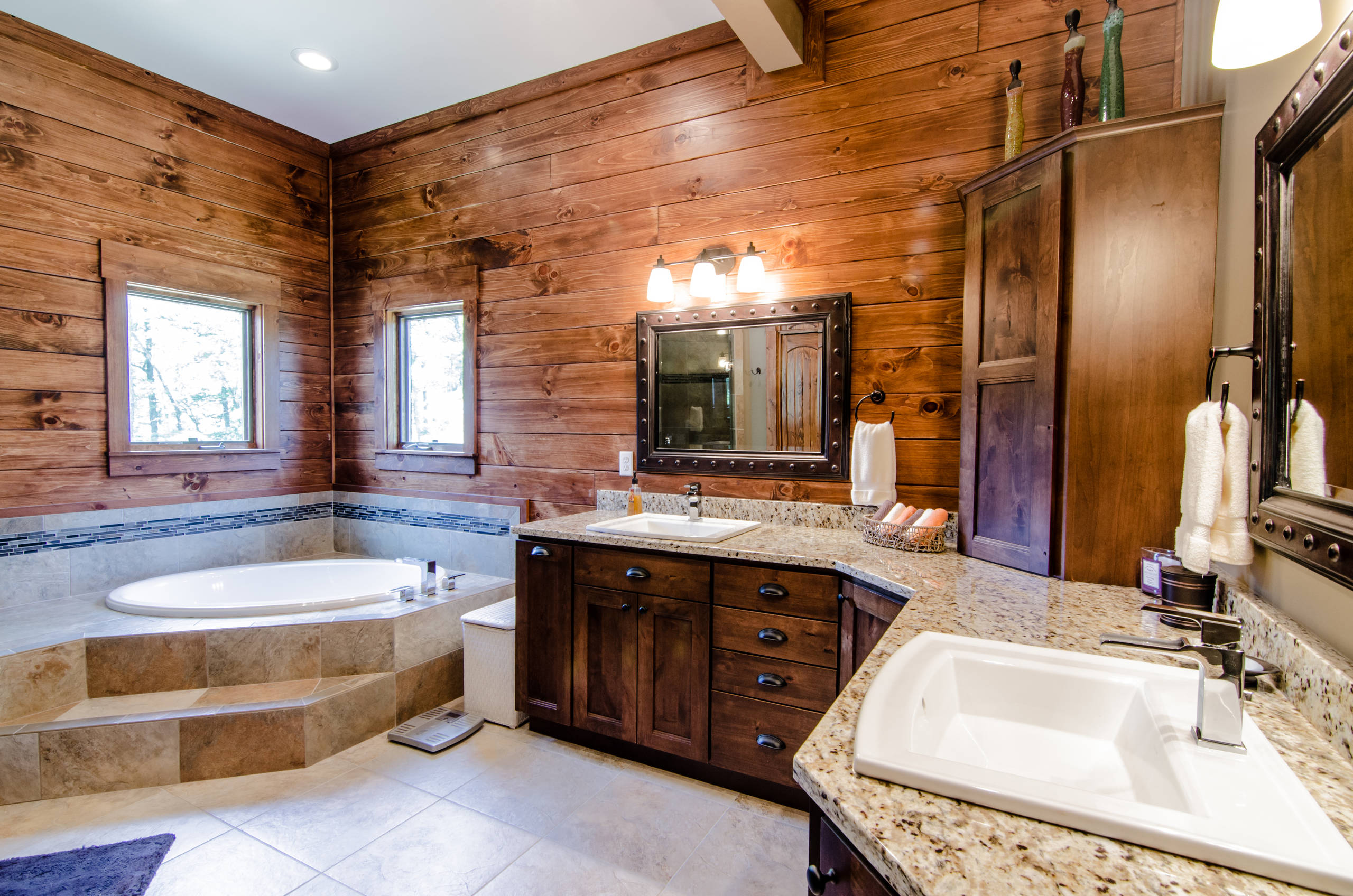 75 Beautiful Rustic Drop In Bathtub Pictures Ideas December 2020 Houzz