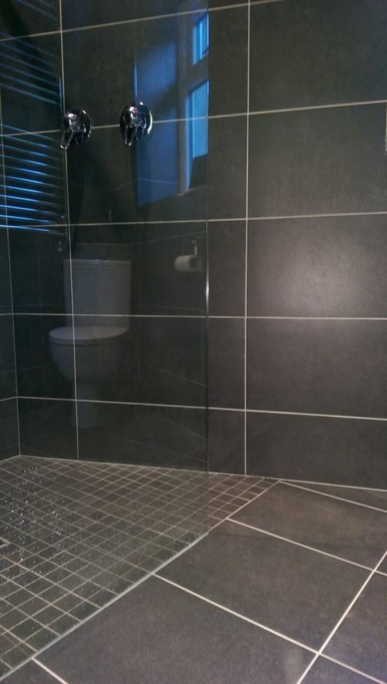 Black Wet Room 2016 - Modern - Bathroom - Dublin - by Kiwi Complete ...