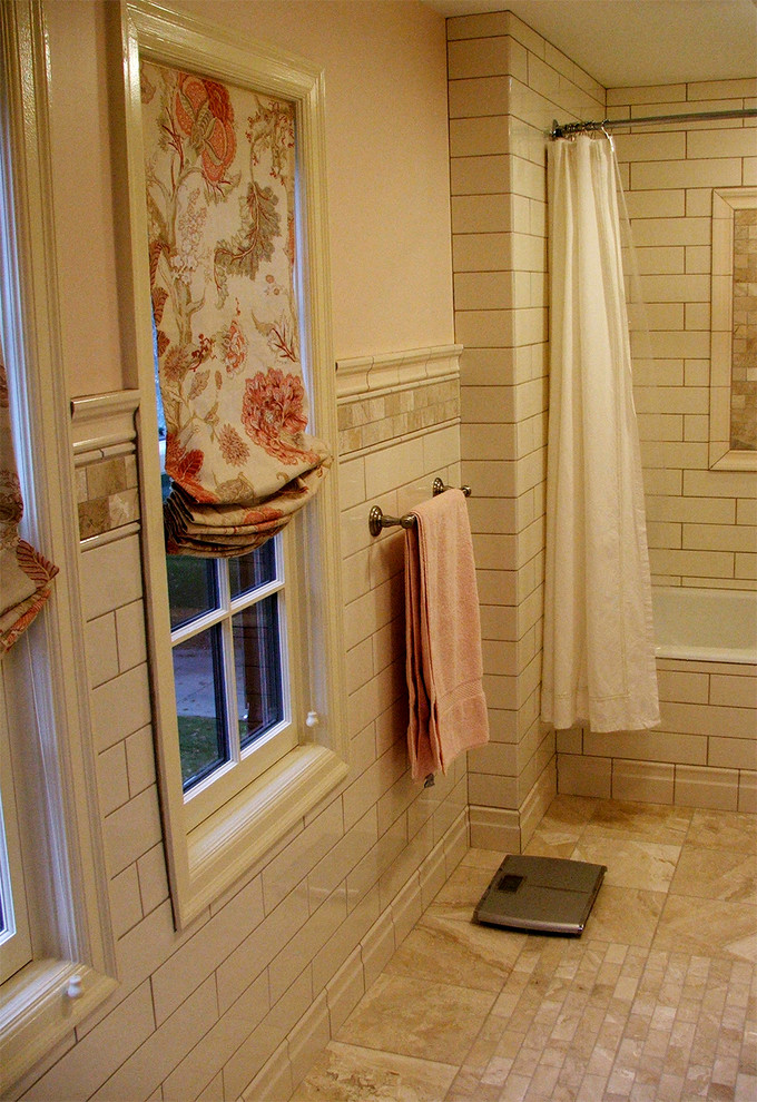 Bland Roos Renovation - Her Bathroom - Traditional - Bathroom - Kansas ...