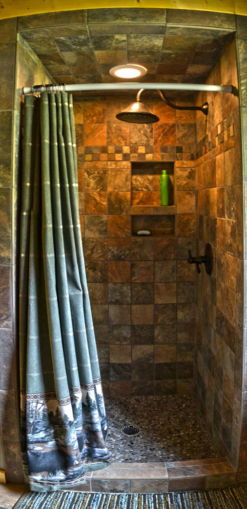 Photo of a medium sized traditional ensuite bathroom in Charlotte.
