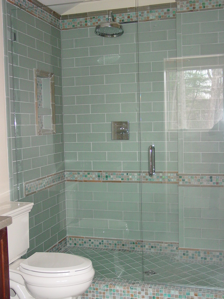 Example of a classic bathroom design in Other