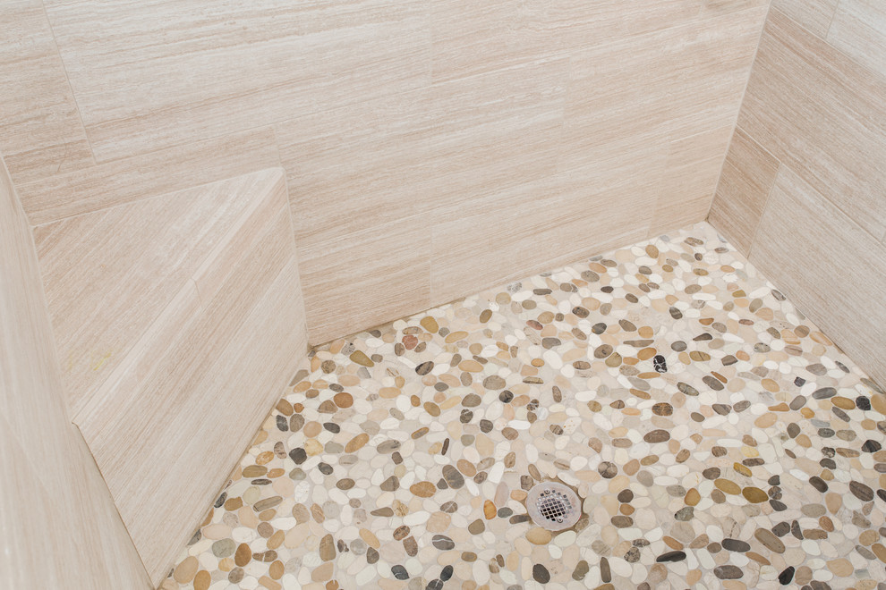 Idee per una stanza da bagno minimal con doccia ad angolo