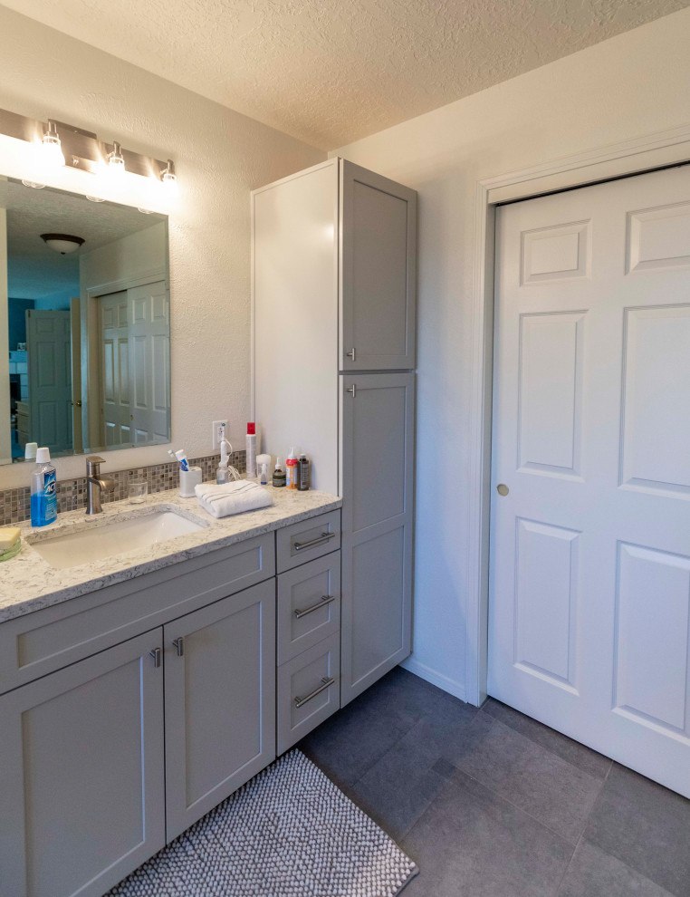 Bob's Kitchen & Bathroom Remodel Modern Bathroom Albuquerque by