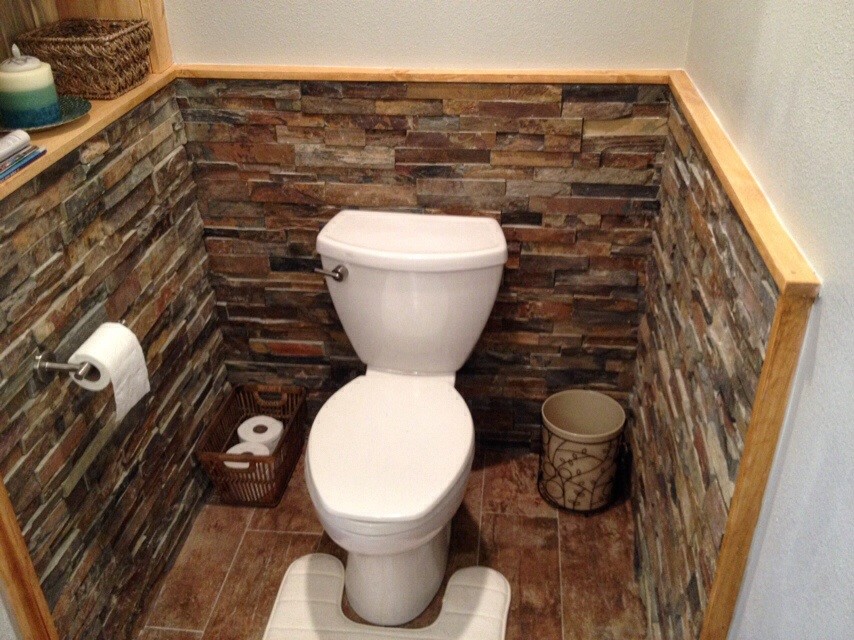 Пример оригинального дизайна: ванная комната в стиле рустика