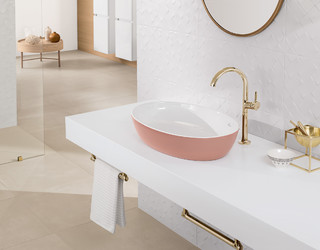 Bright romantic bathroom villeroy and boch uk bathroom wellness and kitchen img~2011942807fe14af 3 6400 1 4e49d0b