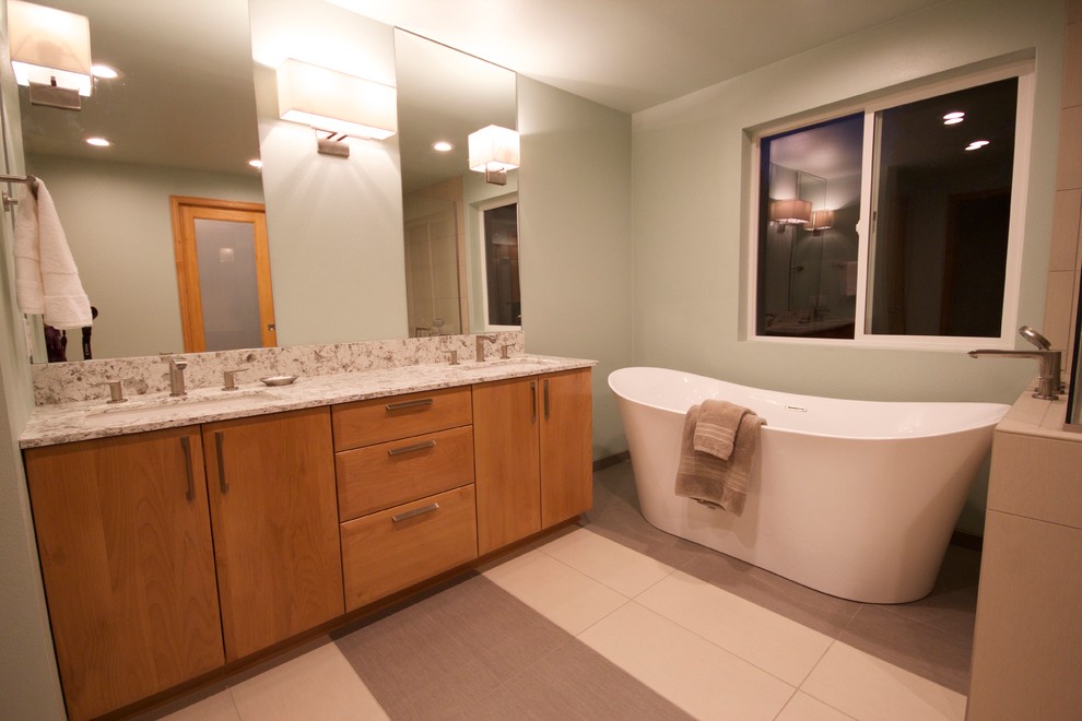 Brusser Remodel - Modern - Bathroom - Seattle - by brittanysdesign | Houzz