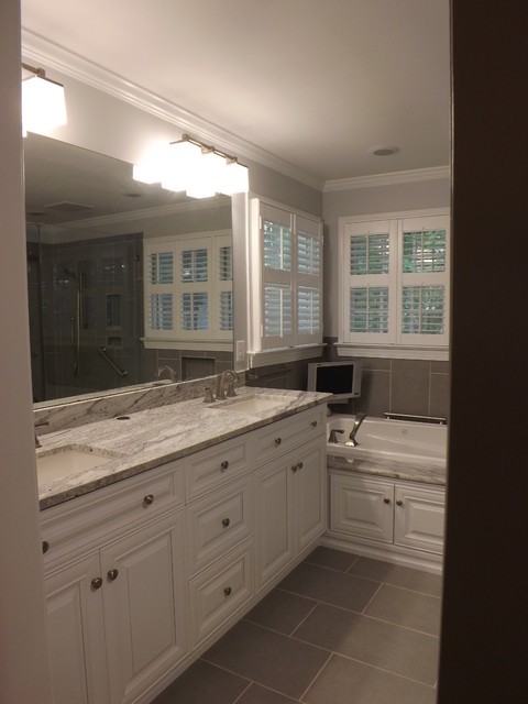 https://st.hzcdn.com/simgs/pictures/bathrooms/buckingham-apex--master-bathroom-remodel-wake-remodeling-img~db919f47016e612b_4-9177-1-4a825e4.jpg