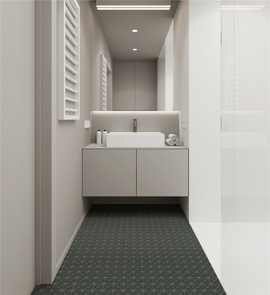 Diseño de cuarto de baño moderno con baldosas y/o azulejos blancos, suelo de baldosas de porcelana y suelo verde