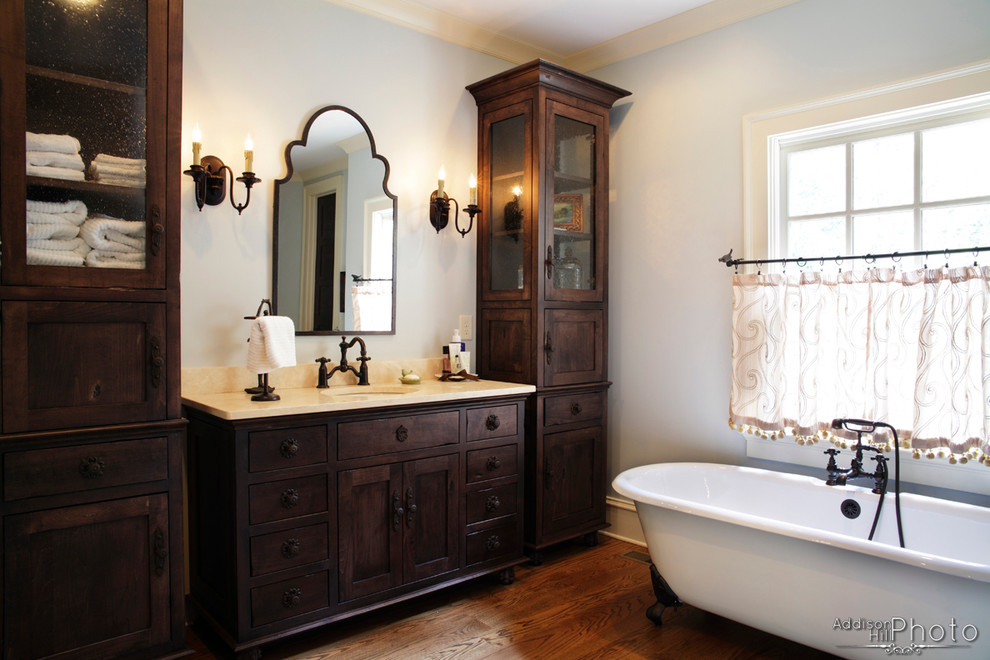 Example of a trendy bathroom design in Atlanta