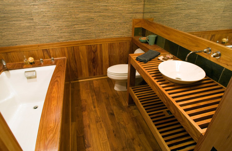ポートランドにあるアジアンスタイルのおしゃれな浴室の写真