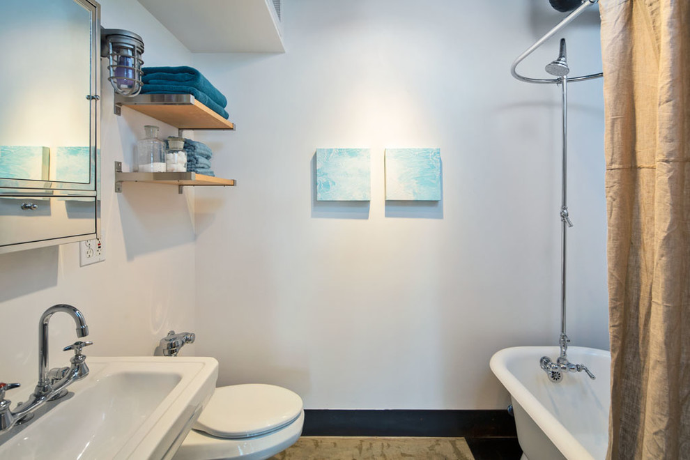 Design ideas for an urban bathroom in Seattle.
