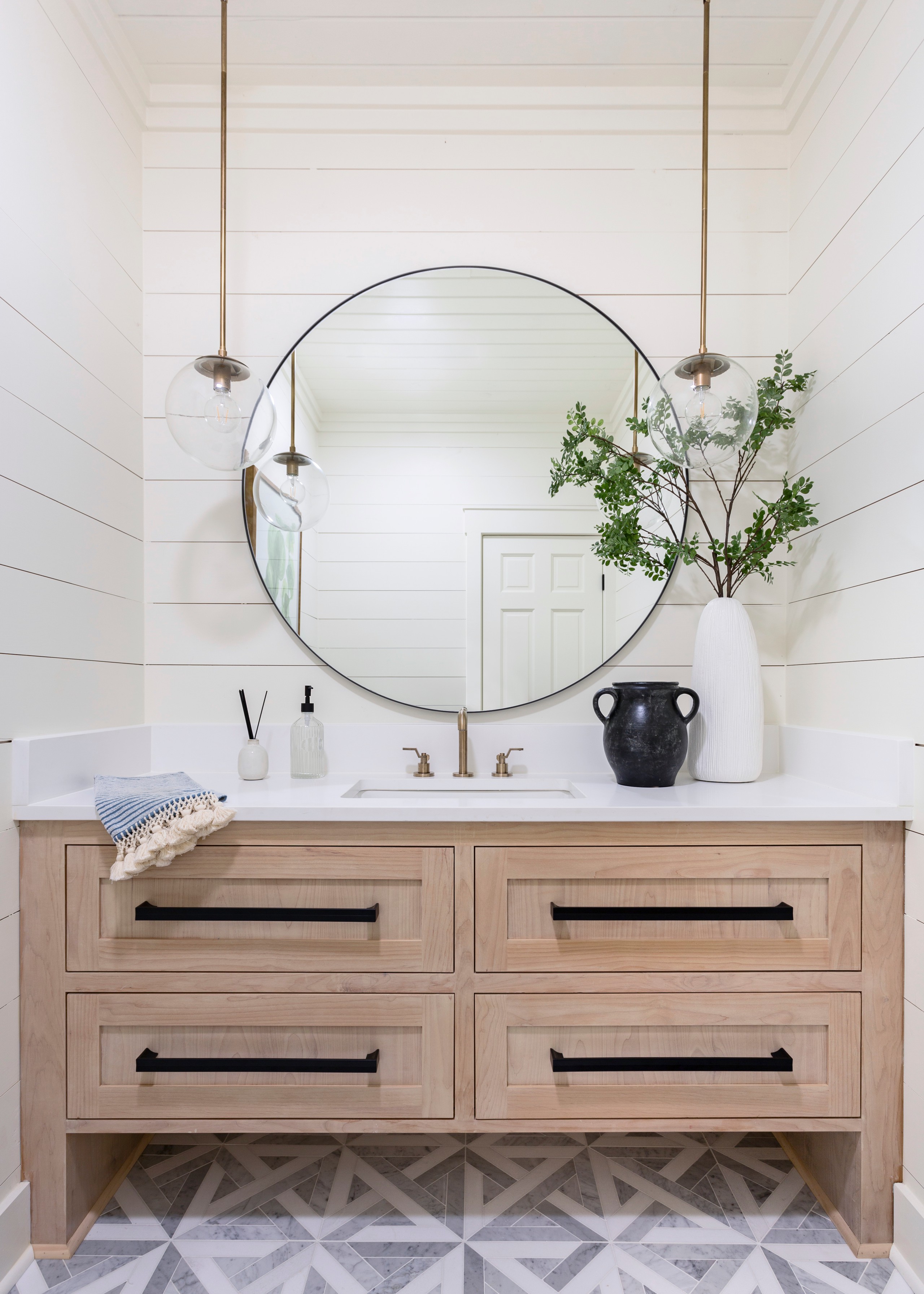 Carlisle Modern Farmhouse Remodel Farmhouse Bathroom Little Rock By Katie Grace Designs Houzz