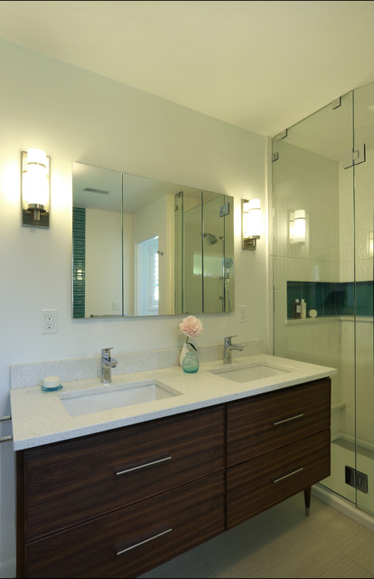 Carol & Steve's Groovy Mid-Century Baths & Main Suite - Midcentury ...