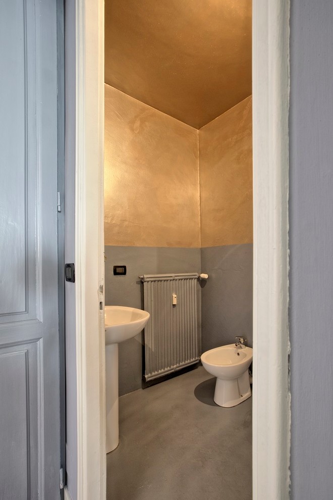 Klassisches Badezimmer in Turin