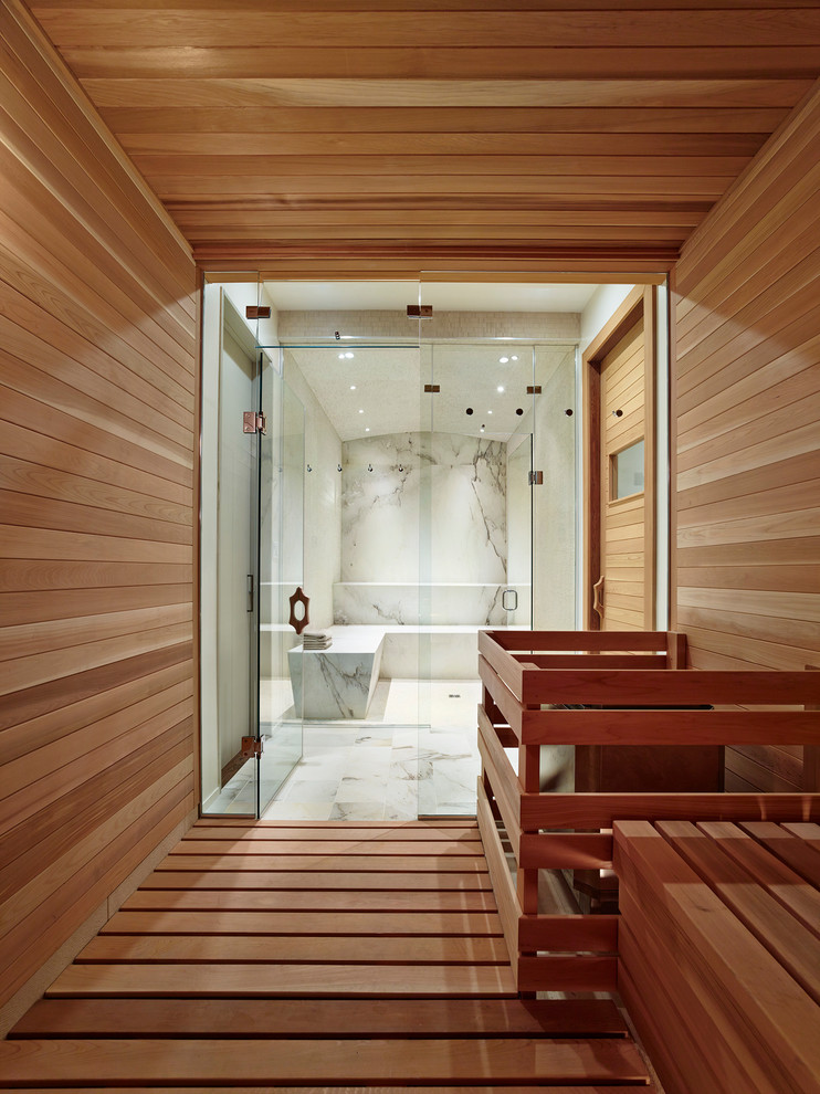 Design ideas for a classic bathroom in Toronto.