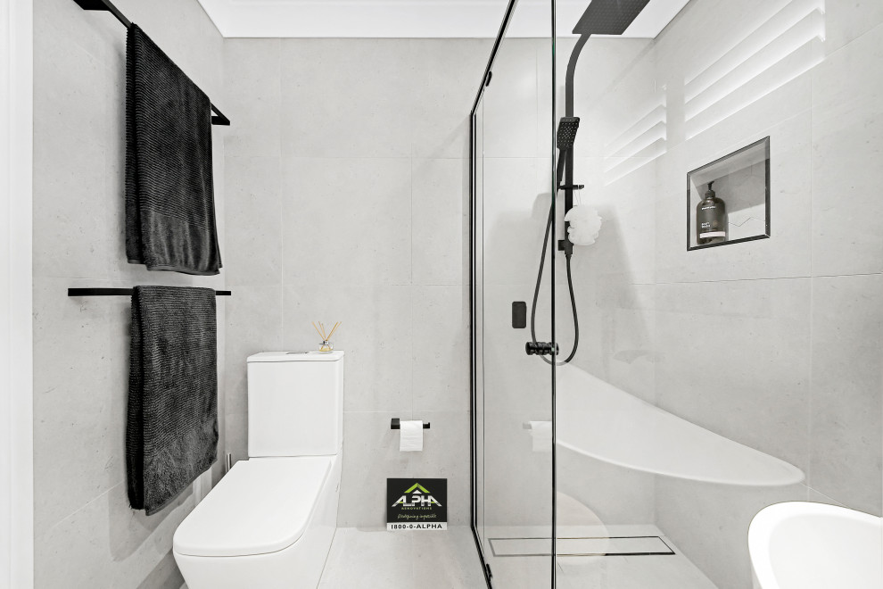 Casula Bathroom & Ensuite Modern Bathroom Sydney by Alpha