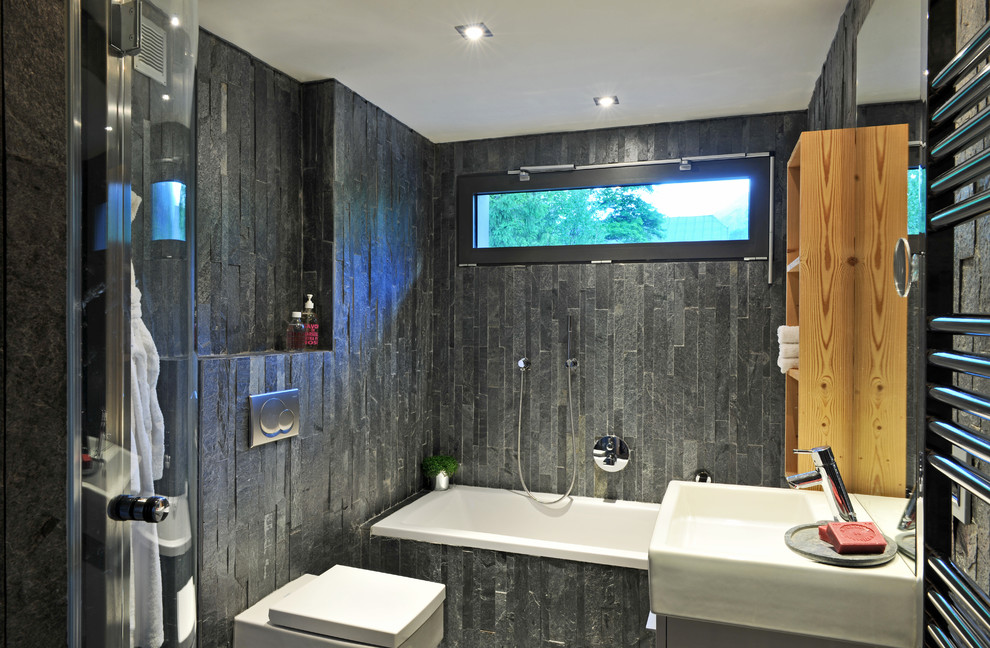Modernes Badezimmer in Glasgow