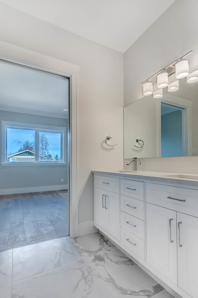 Chaucer Street Classique Salle de Bain Vancouver par Hoyt