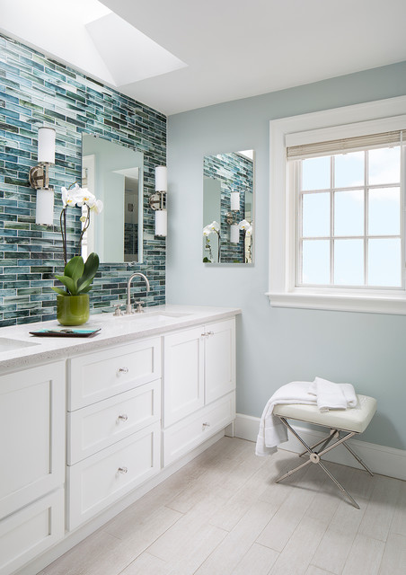 9 Beautiful Blues for Bathrooms