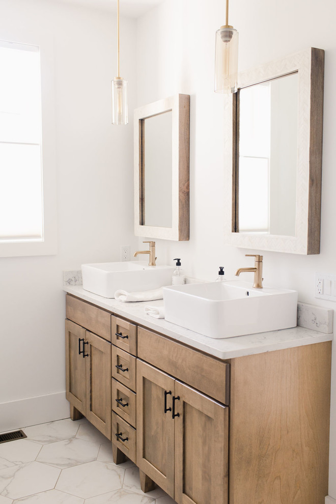 Inspiration for a transitional bathroom remodel in Portland Maine
